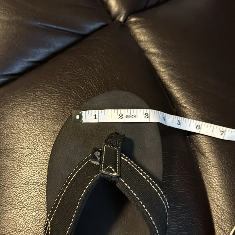 Dockers Mens Flip-Flops Black and White Small Size 7/8 New